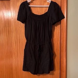 Joie Short Sleeve Romper Size Medium